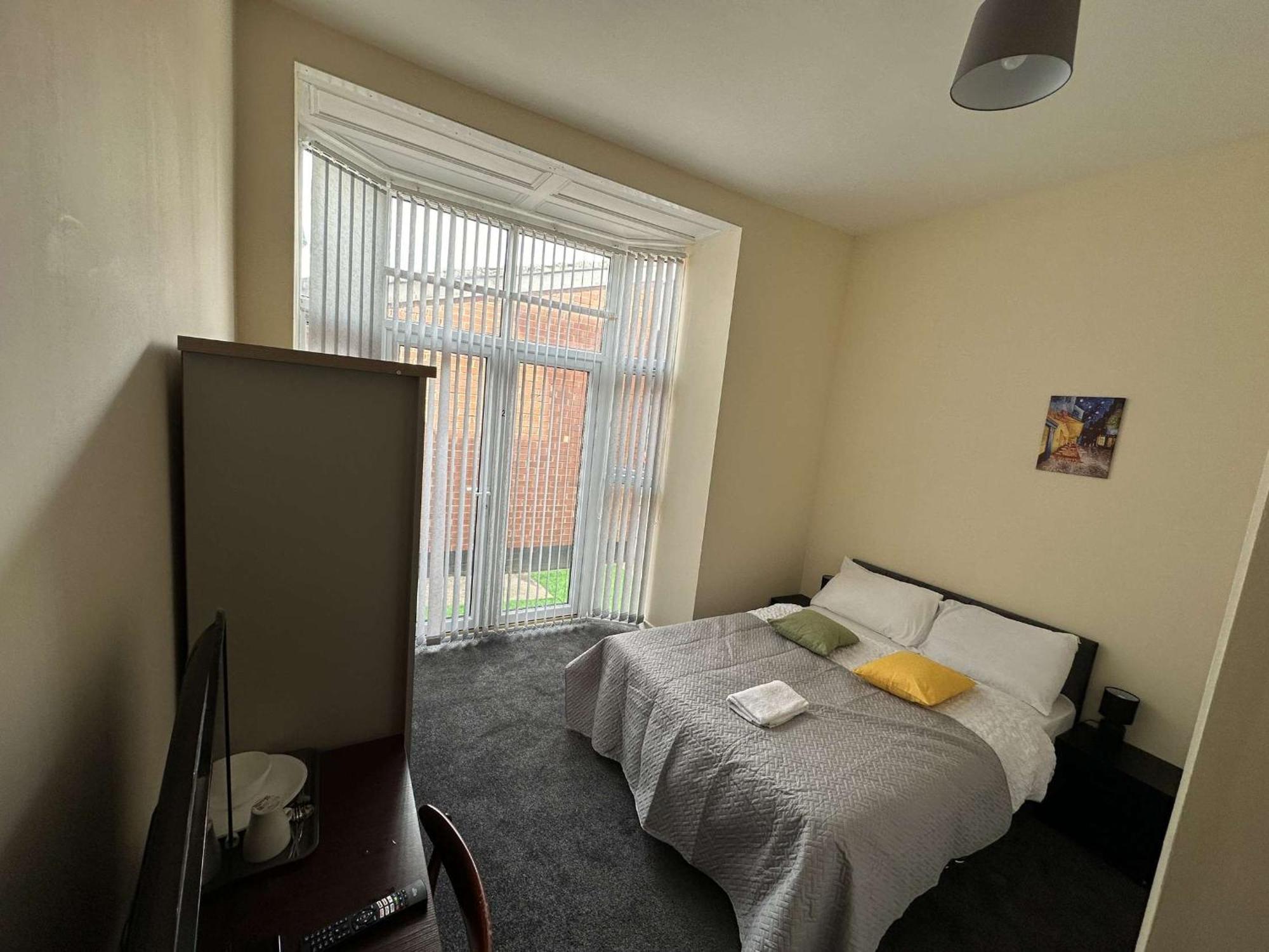 Madonna Villa Birmingham Eksteriør billede
